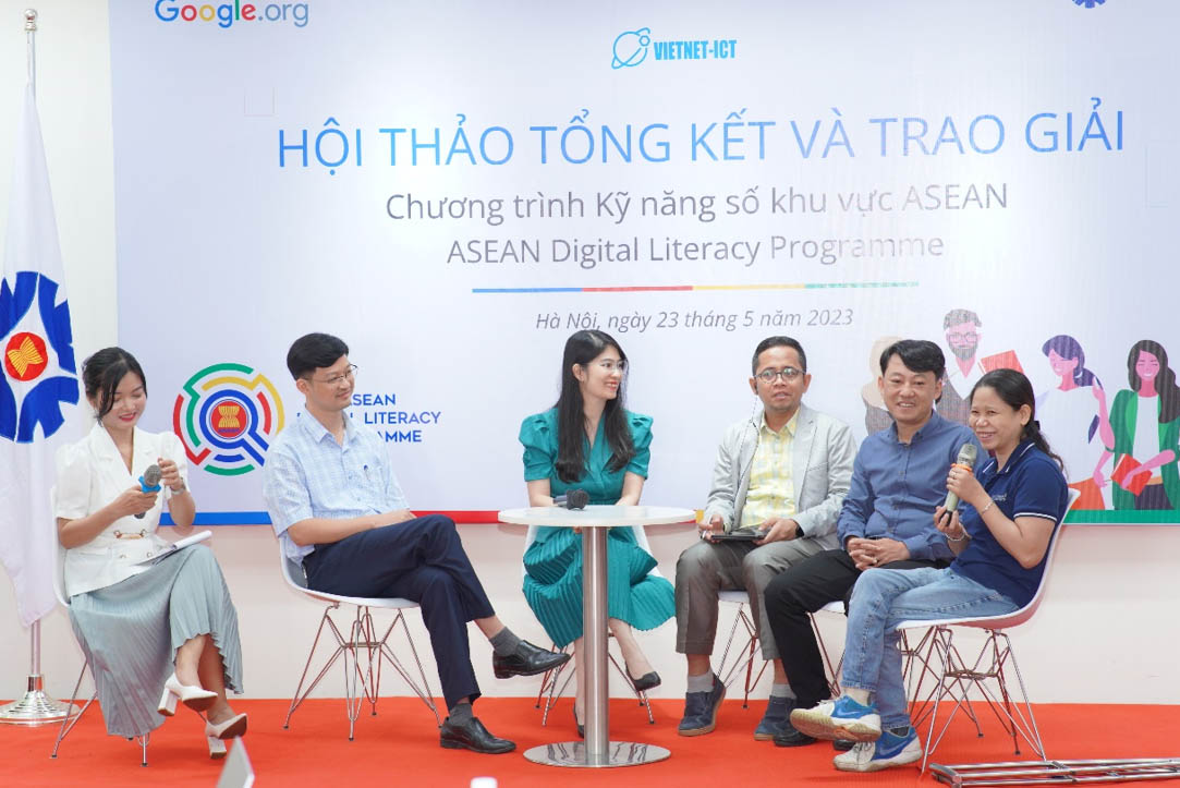 Thúc đẩy phát triển kỹ năng số và an toàn Internet toàn diện cho cộng đồng