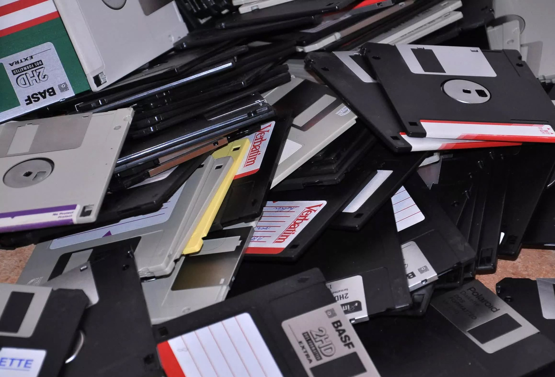 Nhật Bản quyết "khai tử" đĩa mềm 1,44 MB