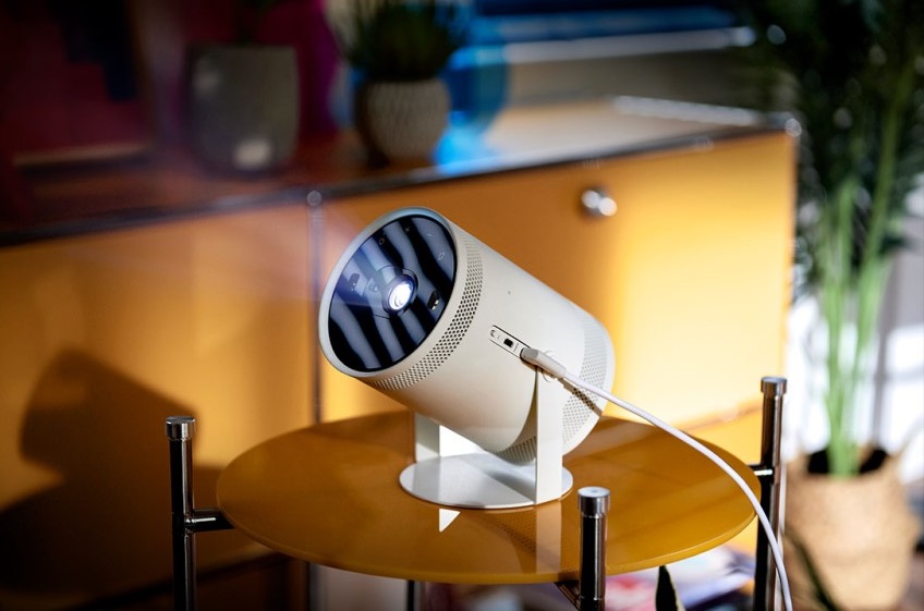 Máy chiếu The Freestyle thế hệ 2 ra mắt thị trường Việt Nam