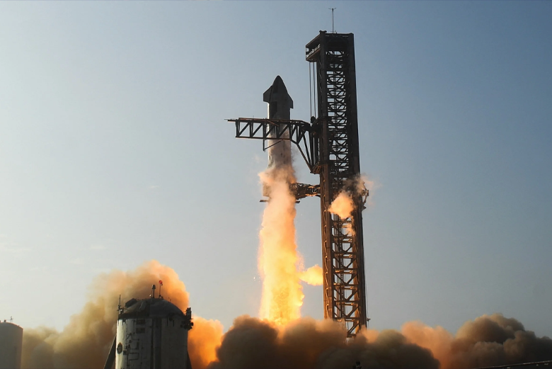 SpaceX đã phóng thành công hệ thống tên lửa Starship
