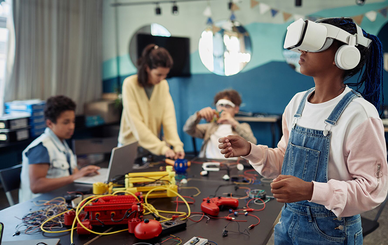 AWS cam kết đầu tư 100 triệu USD giúp học sinh, sinh viên phát triển kỹ năng AI