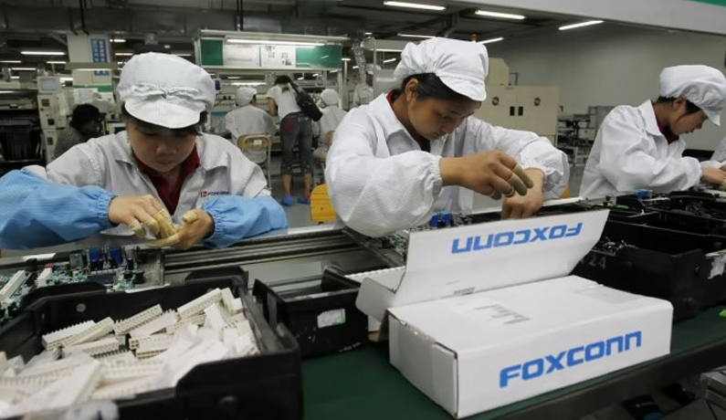Foxconn công bố doanh thu kỷ lục nhờ AI