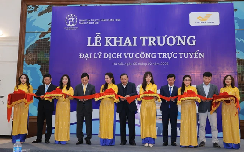 Hà Nội khai trương thí điểm đại lý dịch vụ công trực tuyến