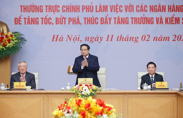 Thủ tướng Phạm Minh Chính chủ trì Hội nghị Thường trực Chính phủ làm việc với các ngân hàng thương mại sáng 11/2
