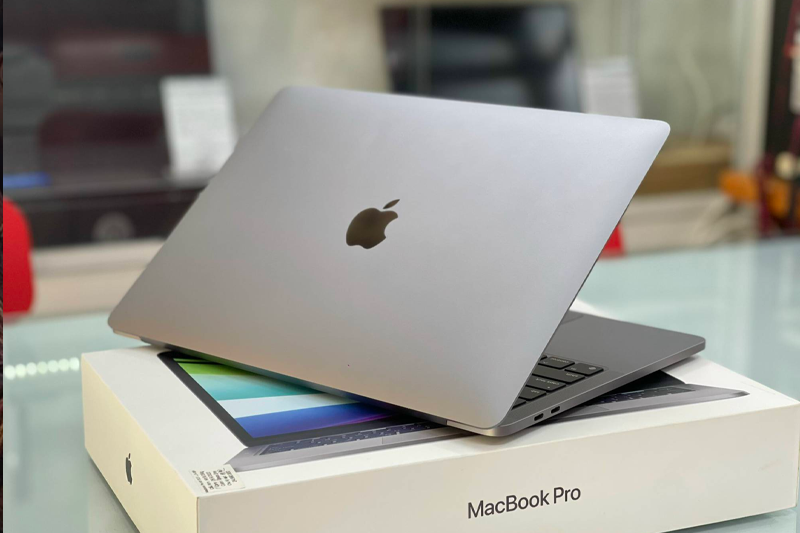 Doanh số Macbook tăng trưởng mạnh mẽ