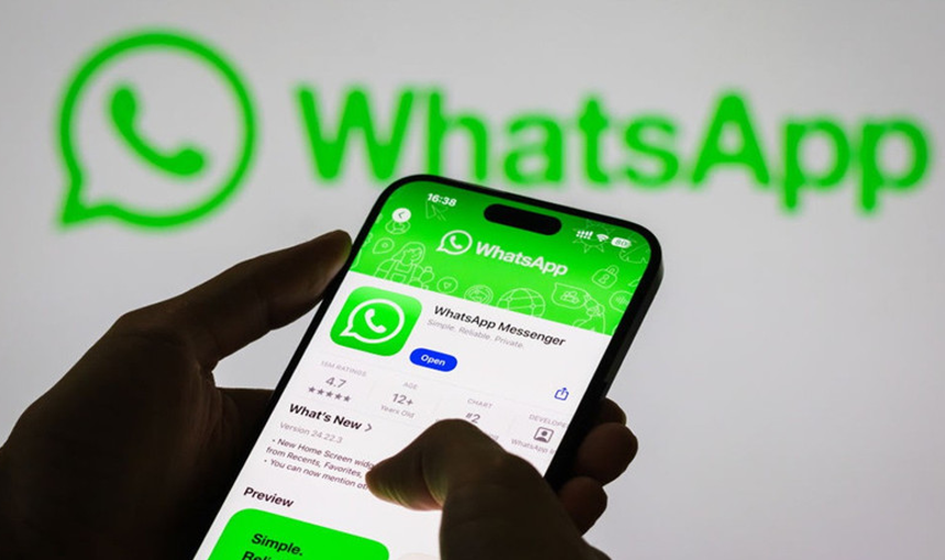 nhắn tin WhatsApp