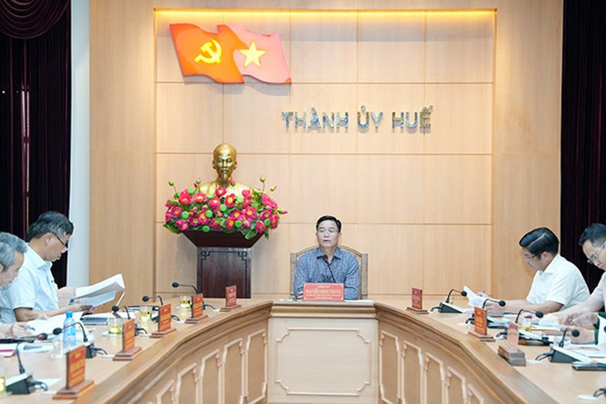 Đồng chí Nguyễn Đình Trung, Ủy viên Trung ương Đảng, Bí thư Thành ủy, Trưởng ban Chỉ đạo phát biểu tại hội nghị.