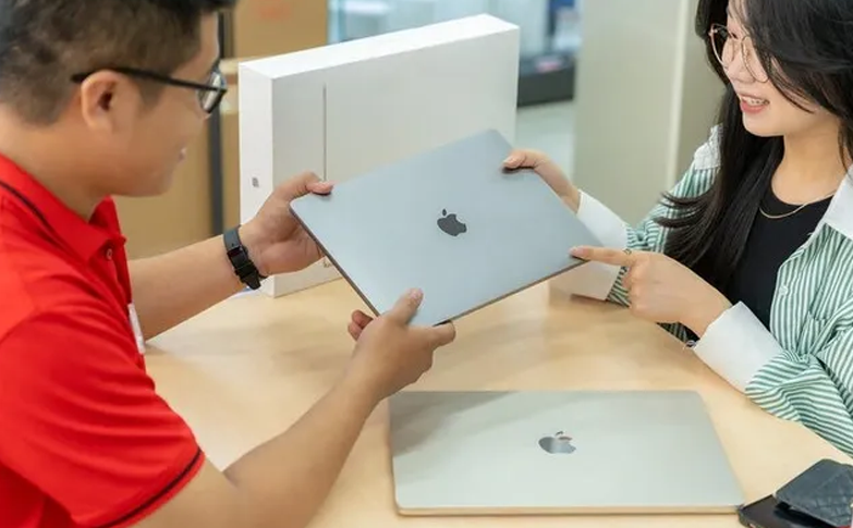 Apple tăng giá hàng loạt thiết bị