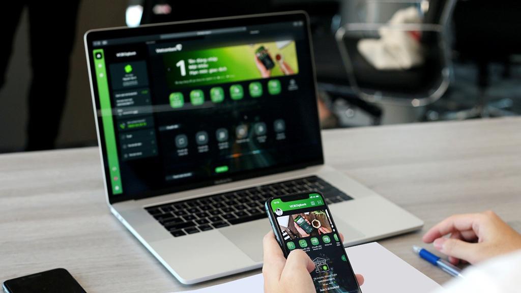 Ngân hàng và nhà mạng thống nhất thu phí SMS Banking 11.000 đồng/tháng