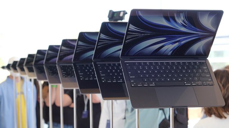 Apple ra mắt MacBook Air 15 inch vào năm 2023