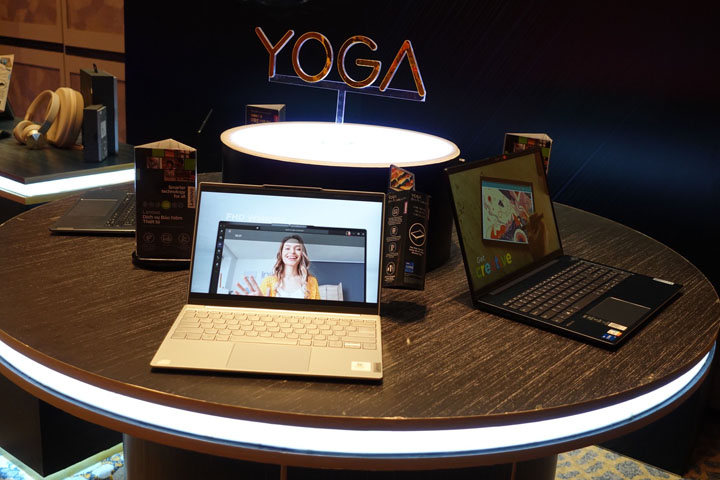 Lenovo ra mắt thị trường seri laptop Yoga thế hệ mới