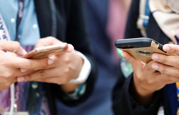 Người tiêu dùng chuyển hướng từ smartphone tầm trung sang giá rẻ