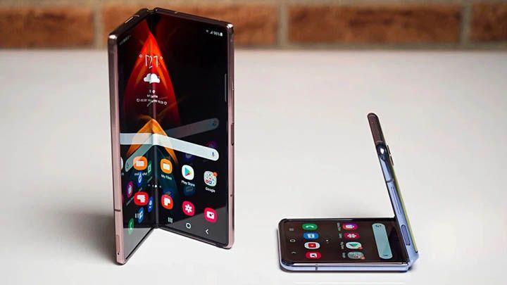 Doanh số smartphone gập của Samsung tăng 300%