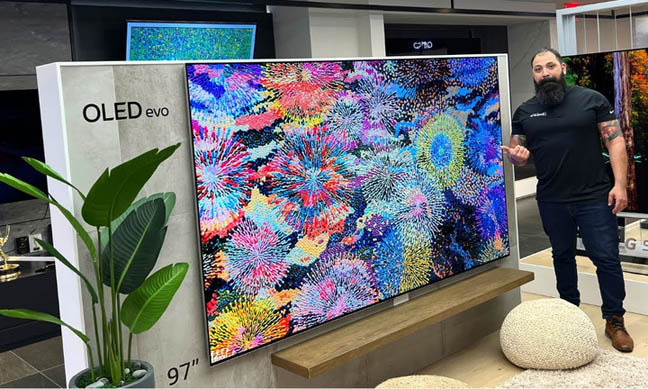 LG Electronics ra mắt tivi OLED lớn nhất thế giới tại Mỹ