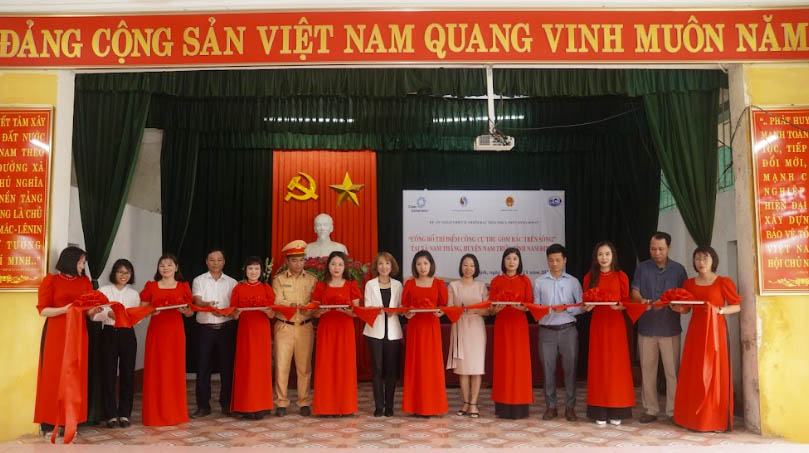 Công bố thí điểm công cụ thu gom rác trên sông tại huyện Nam Trực, tỉnh Nam Định