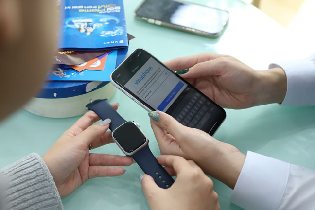 VinaPhone cung cấp dịch vụ eSIM trên Apple Watch