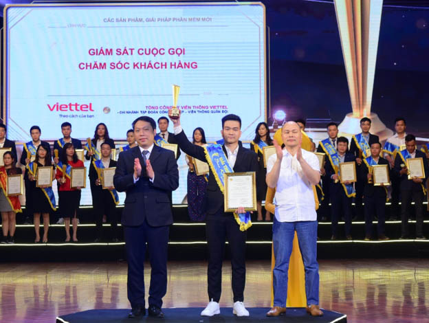Đề cử “Giám sát cuộc gọi Chăm sóc khách hàng” của Viettel Telecom vinh dự nhận Cúp Sao Khuê 2022
