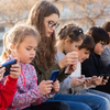 Châu Âu tiến gần hơn tới lệnh cấm mạng xã hội dành cho trẻ em