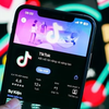 Phía sau cuộc chiến chống nội dung AI rác của TikTok
