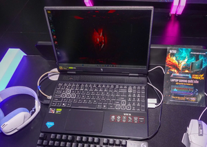 Laptop Acer Nitro 16 Phoenix chuyên dành cho game thủ được mở bán