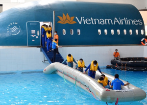 Vietnam Airlines bị giả mạo bán dịch vụ trại hè hàng không