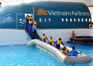 Vietnam Airlines bị giả mạo bán dịch vụ trại hè hàng không
