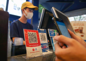 Giao dịch thanh toán qua điện thoại di động và QR tăng trưởng đột phá