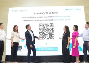 Giới thiệu khóa học trực tuyến về kỹ năng số dành cho giáo viên và phụ huynh