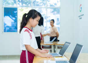 Samsung ra mắt máy tính Galaxy Chromebook Go tại Việt Nam