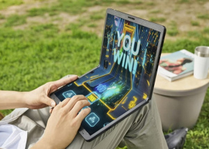 Máy tính xách tay màn hình gập LG Gram Fold rfa mắt, giá 3.499 USD