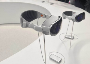 Apple "chiếm sóng" CES 2024 theo cách đặc biệt