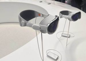 Apple "chiếm sóng" CES 2024 theo cách đặc biệt