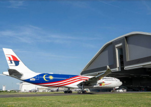 Máy bay A330neo đầu tiên của Malaysia Airlines rời khỏi xưởng sơn