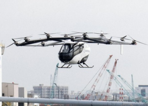 SkyDrive trình diễn ô tô bay tại Thủ đô Tokyo