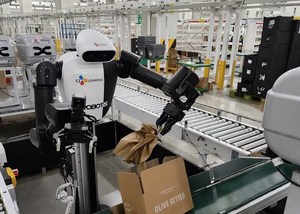 Robot hình người đầu tiên trong ngành logistics