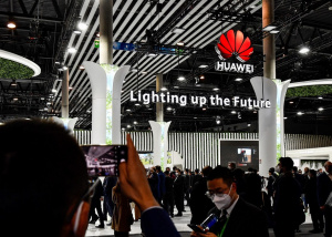 Huawei không rút lui khỏi thị trường quốc tế