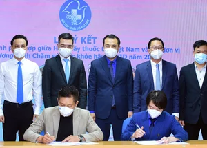 Local phối hợp cùng Hội Thầy thuốc trẻ Việt Nam tư vấn chăm sóc sức khỏe người dân hậu COVID