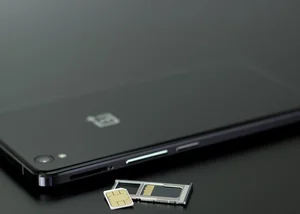 Android 13 sẽ khai tử khay chứa thẻ SIM truyền thống