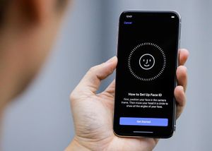 Chính sách mở rộng của Apple sẽ giúp cứu nhiều iPhone X khi bị hư hỏng Face ID