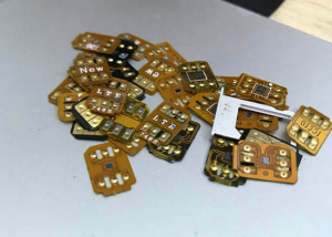 SIM ghép 'mất thiêng', người chơi iPhone lock lại xôn xao