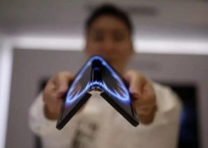 LG mở ra tương lai của smartphone gập