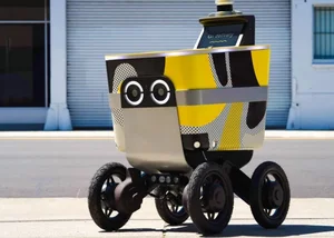 Uber ra mắt dịch vụ giao đồ ăn bằng robot và xe tự lái