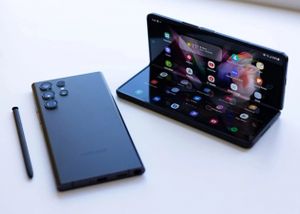 Galaxy Z Fold 4 khiến người dùng thất vọng về thời lượng Pin