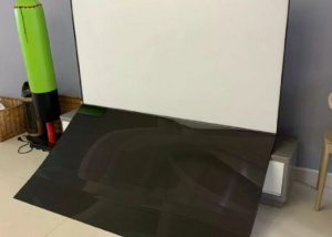 Smart TV của Xiaomi bị rơi tấm màn hình ra khỏi khung máy