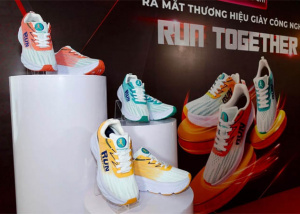 Run Together ra mắt giày chạy bộ gắn chip NFC