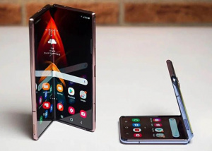 Doanh số smartphone gập của Samsung tăng 300%