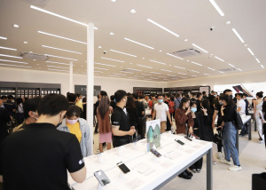 FPT Retail nâng cấp hệ thống trải nghiệm sản phẩm Apple