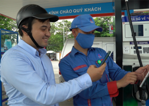 Tặng 10.000 đồng cho khách hàng thanh toán tiền xăng dầu qua VNPT Money