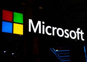 Microsoft xác nhận làm 65.000 công ty bị rò rỉ dữ liệu