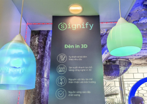 Signify trình diễn công nghệ đèn in 3D thân thiện môi trường
